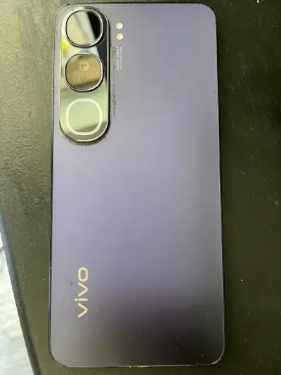 Smartphone Vivo con doble cámara - miniatura 1