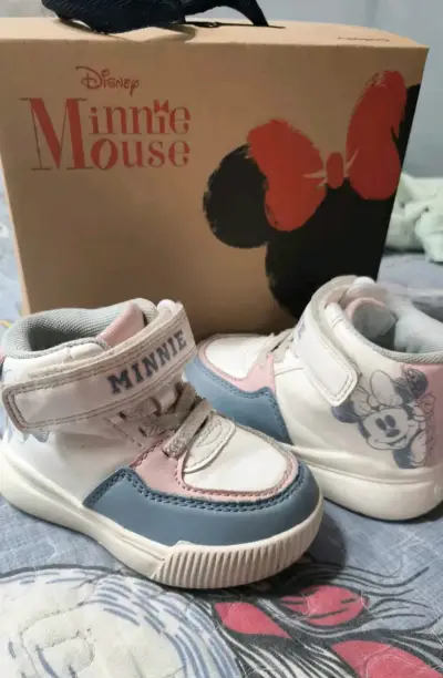 Zapatillas Minnie Mouse para niños - miniatura 1