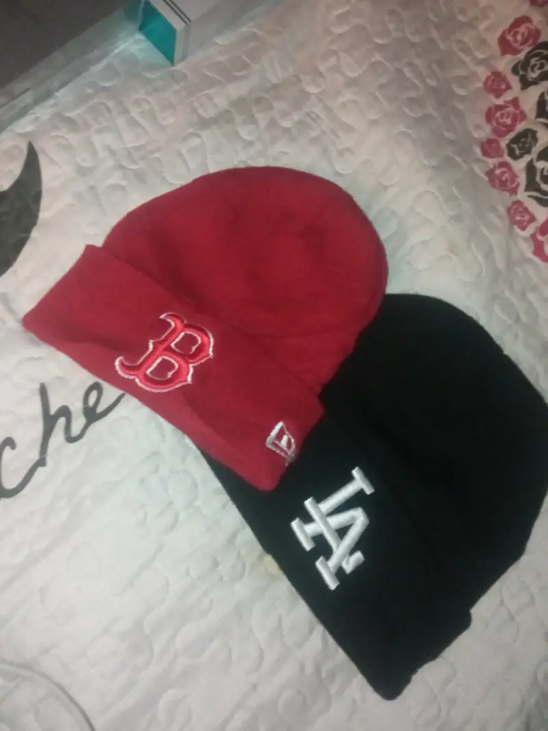 Vendo gorros Boston y LA