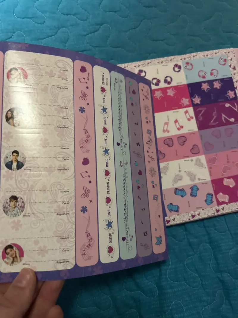 Scrapbook Disney Violetta nuevo - 4