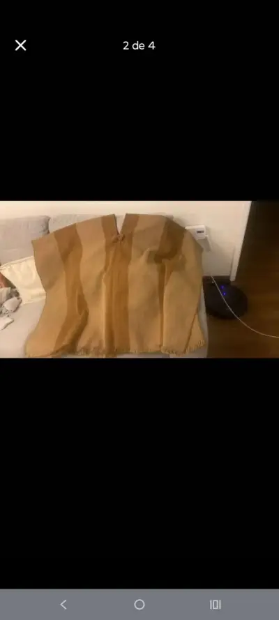Poncho de lana en tonos tierra - miniatura 3