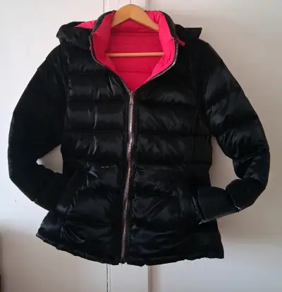 Chaqueta acolchada negra con capucha marca WADOS - miniatura 1