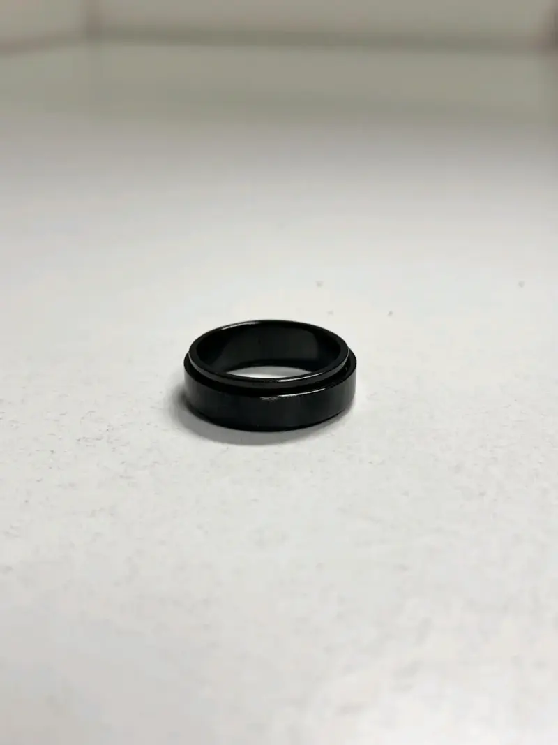 Anillo negro de acero inoxidable - 1