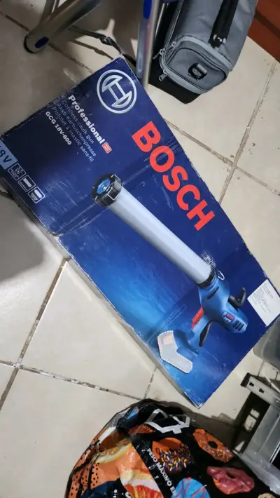 Pistola de calafateo Bosch 18V - miniatura 1