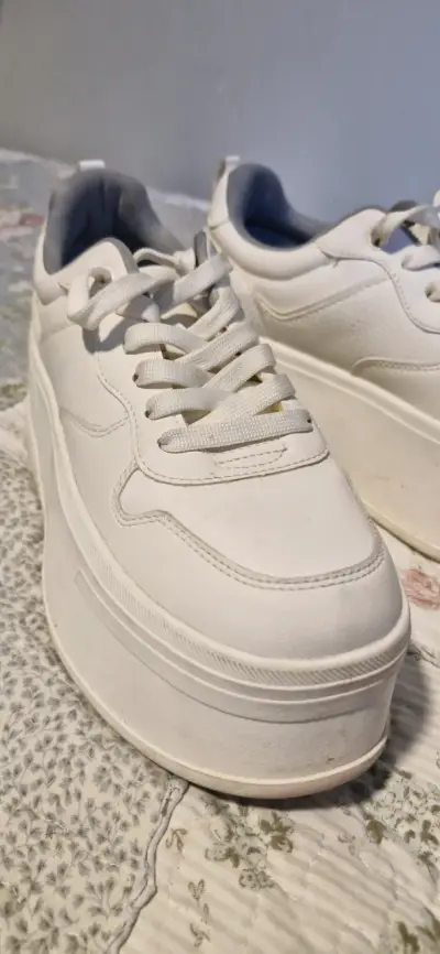 Zapatillas con  plataforma - miniatura 2