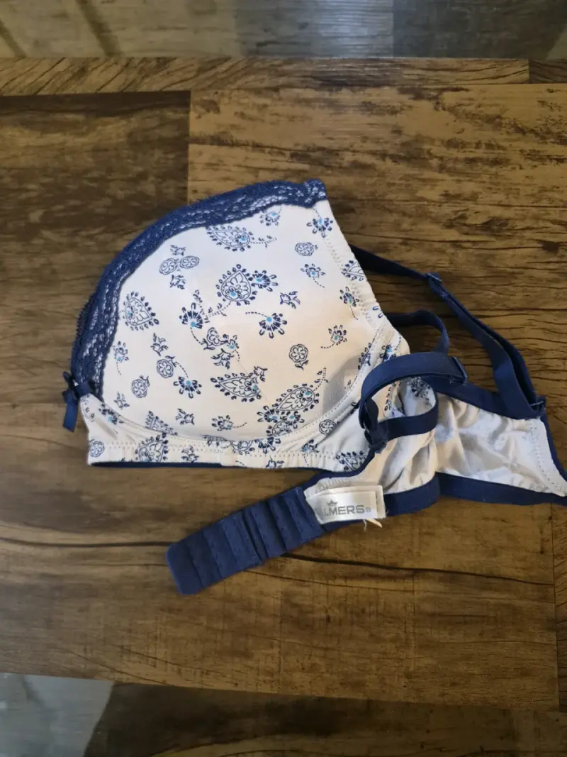Sostén Maternal con encaje y estampado floral