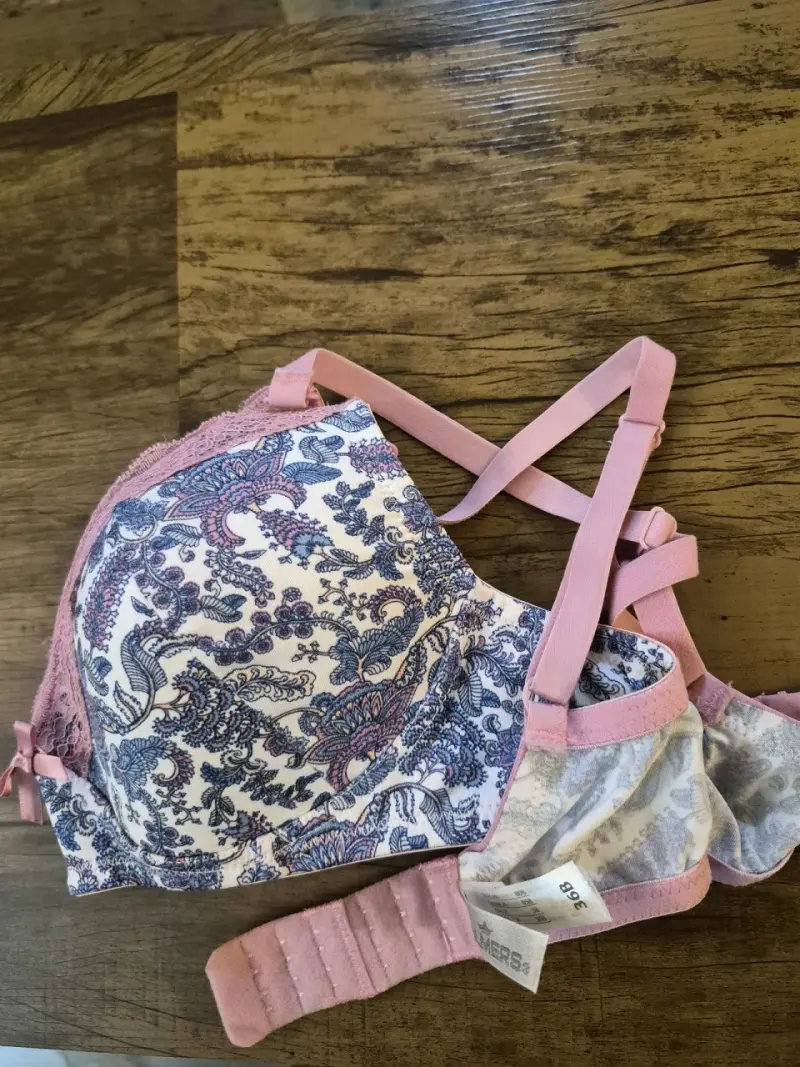 Sostén Maternal estampado floral rosa