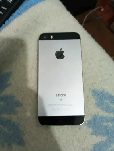 iPhone SE en buen estado - miniatura 2