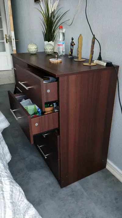 Cómoda de madera con seis cajones - miniatura 4