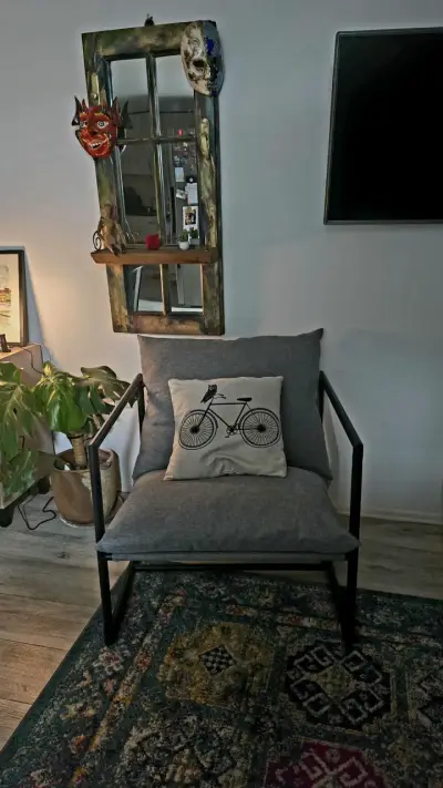 Sillón moderno - miniatura 1