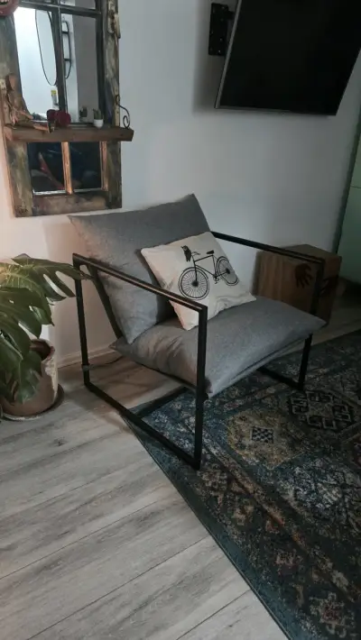 Sillón moderno - miniatura 2