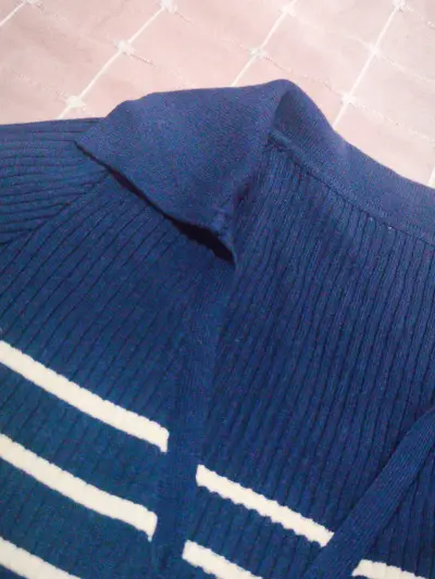 Cardigan de rayas azul y blanco - miniatura 3