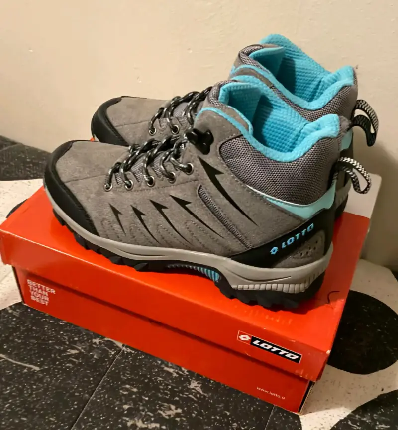 BOTINES MARCA LOTTO ORIGINALES - 1