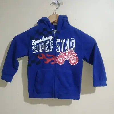 Polerón azul con capucha para niño - miniatura 1