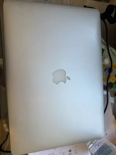 MacBook Pro retina diaplay usado en buen estado - miniatura 1