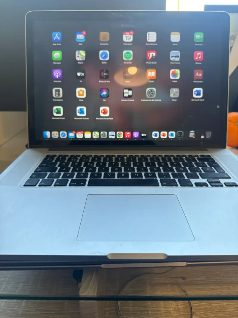 MacBook Pro retina diaplay usado en buen estado - 2