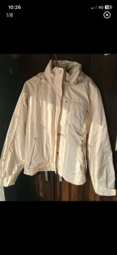 Chaqueta impermeable beige para mujer - miniatura 1