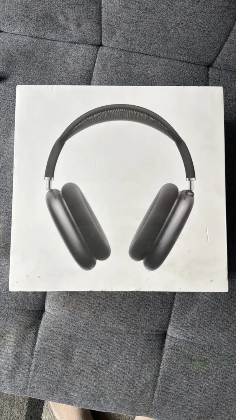 Airpods max en caja usados - 2