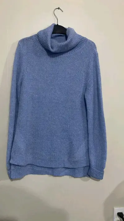 Cardigan de punto rojo para mujer - miniatura 3