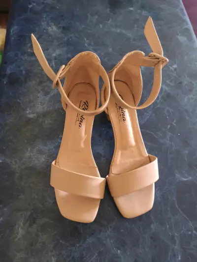 Sandalias de tacón beige Regina - miniatura 2