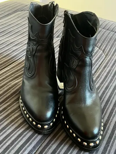 Botines de cuero negro con tacón metálico - miniatura 3