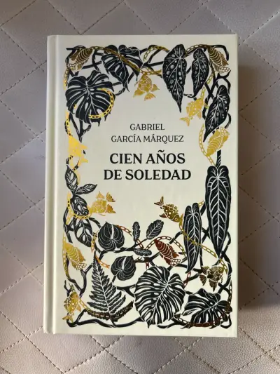 Libro'Cien Años de Soledad' - miniatura 1
