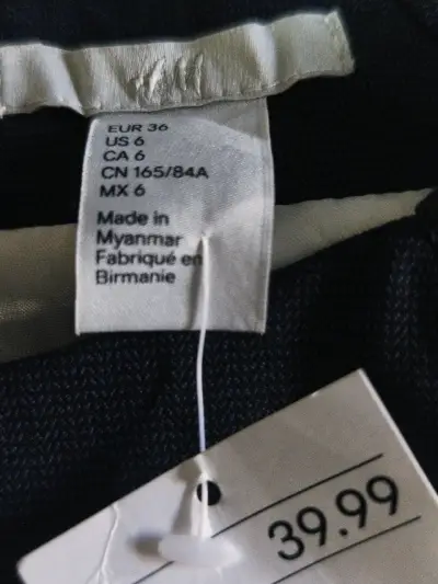 Vestido negro H&M elegante con etiqueta - miniatura 3