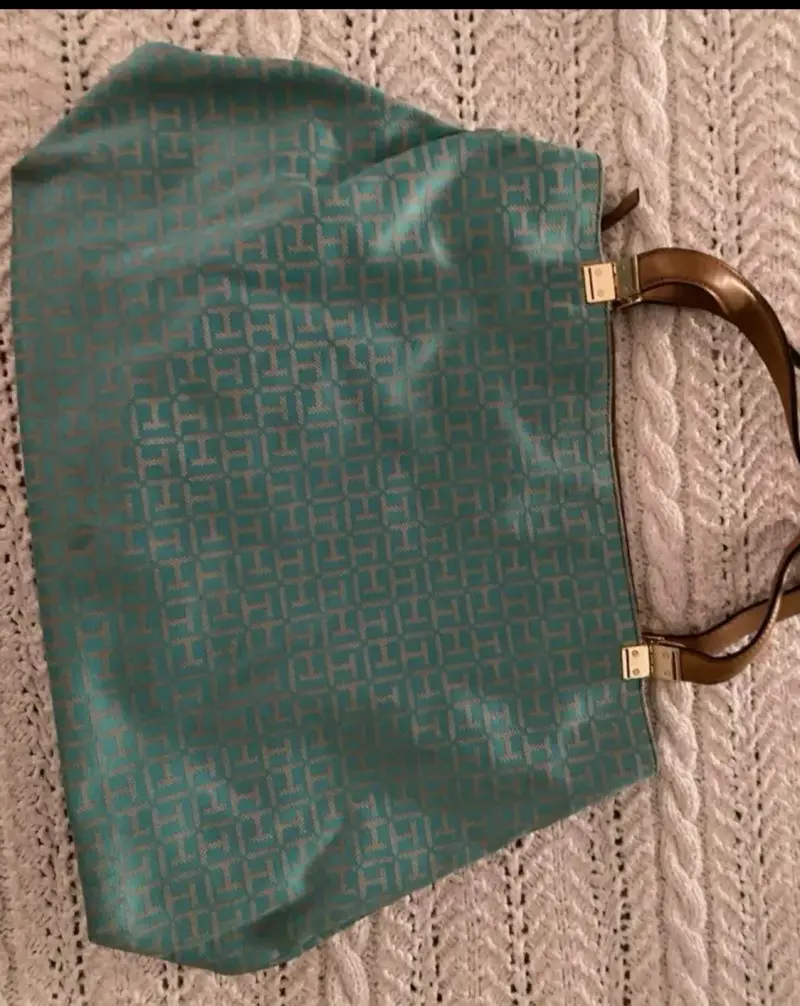 Bolso tote verde con diseño geométrico - 3