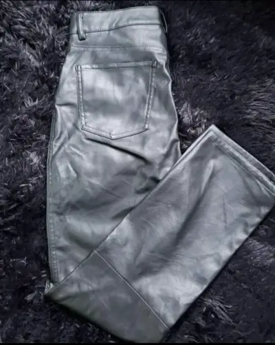 Pantalones de cuero negro para Mujer - miniatura 3