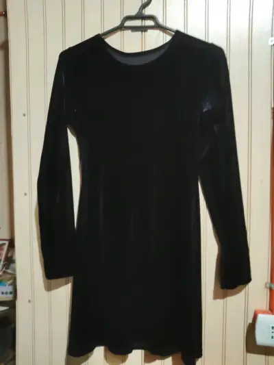 Blusa de terciopelo burdeos con lazo - miniatura 2