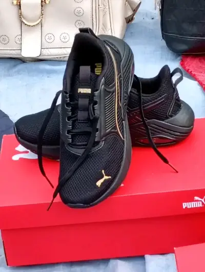 Zapatillas deportivas Puma negras - miniatura 1