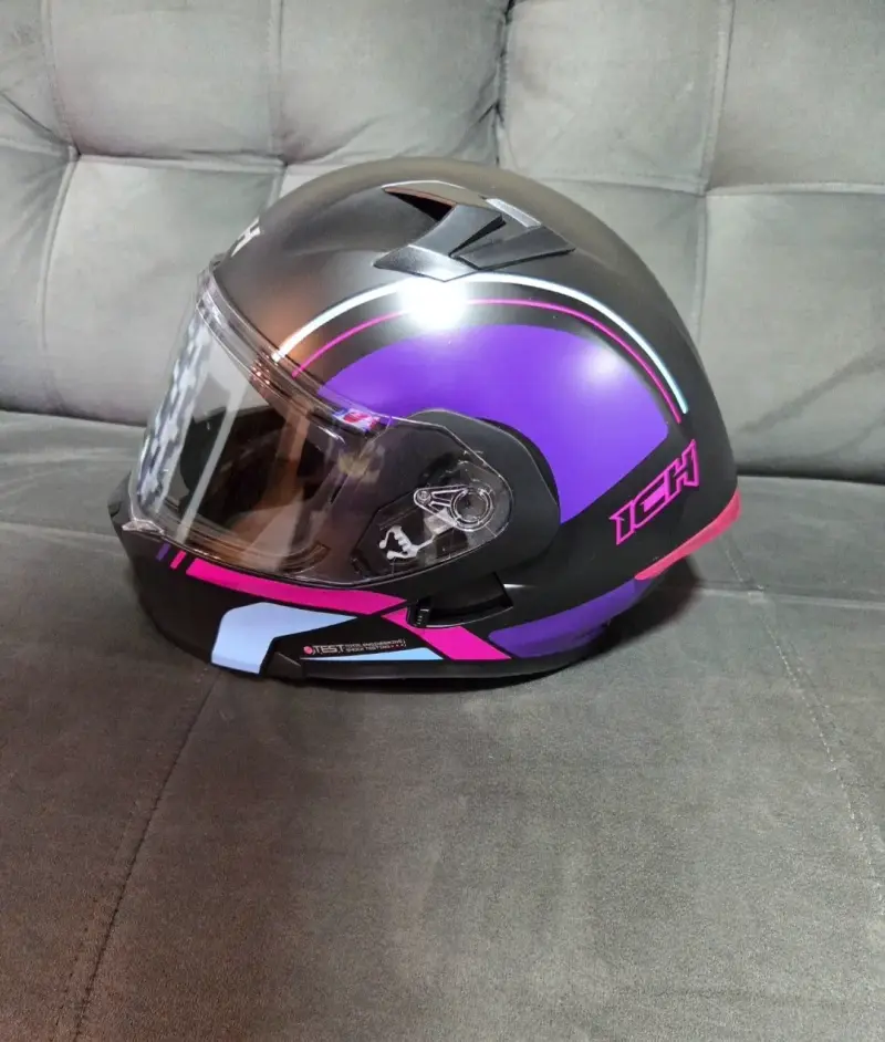 Casco de moto ICH negro con visera - 4