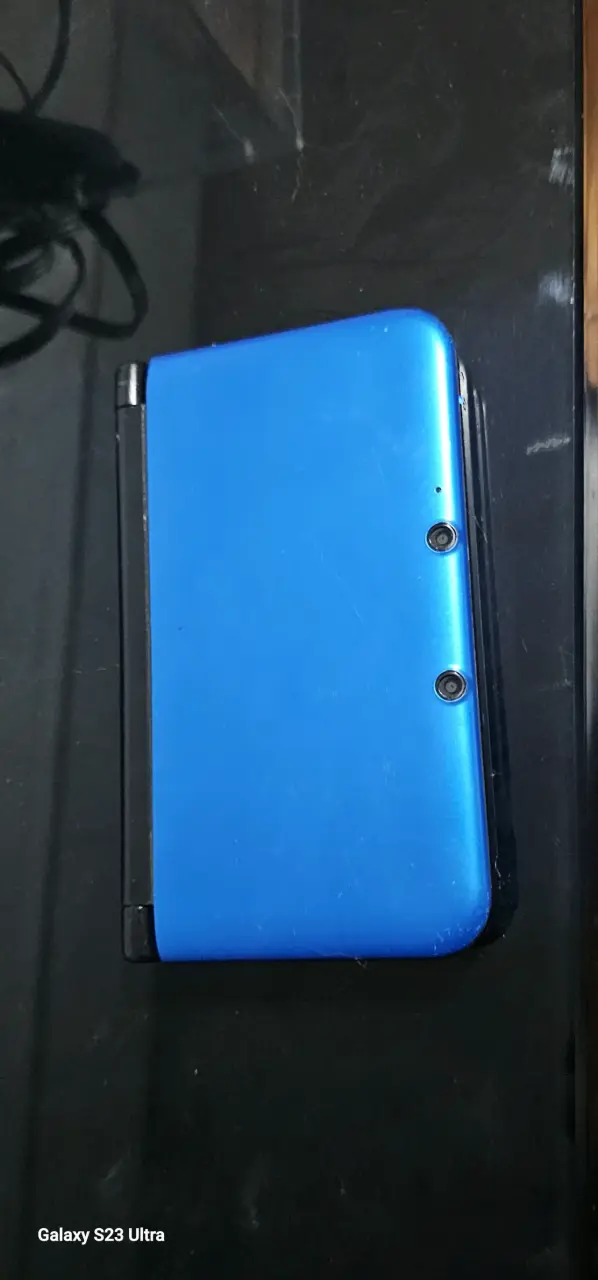 Nintendo 3DS XL - 4