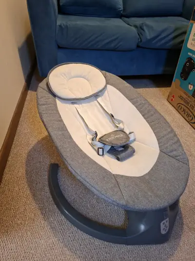 Silla mecedora para bebé con arnés - miniatura 1