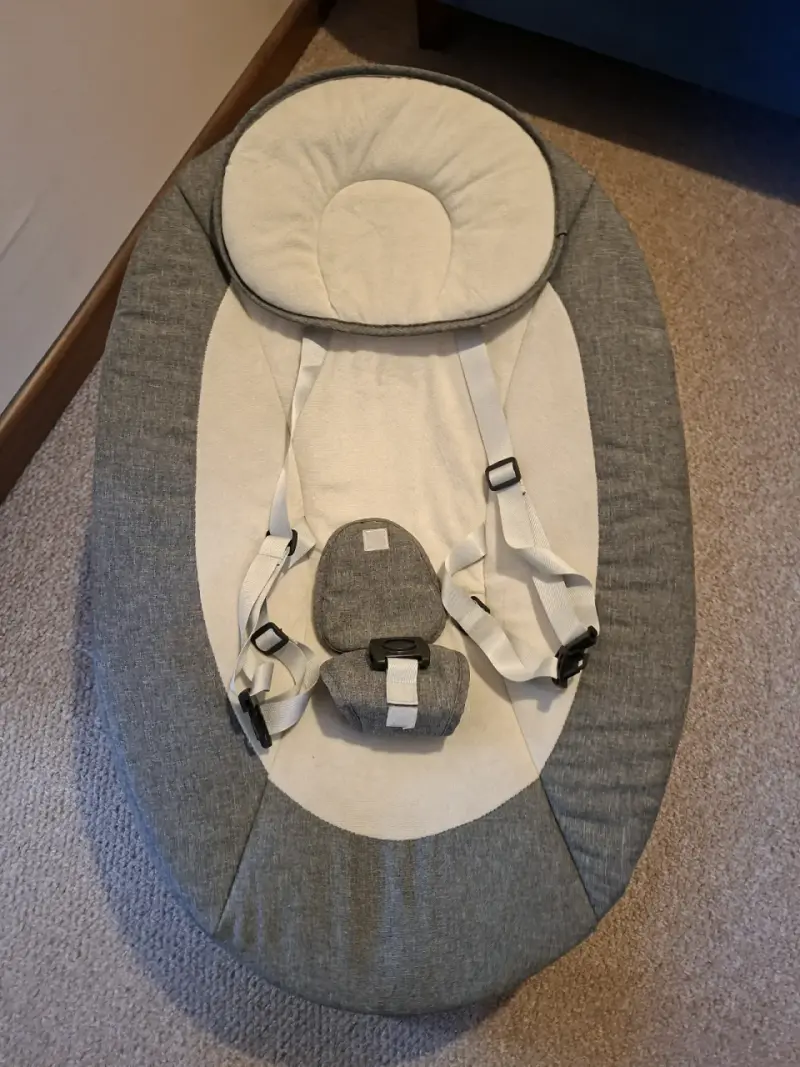 Silla mecedora para bebé con arnés - 2