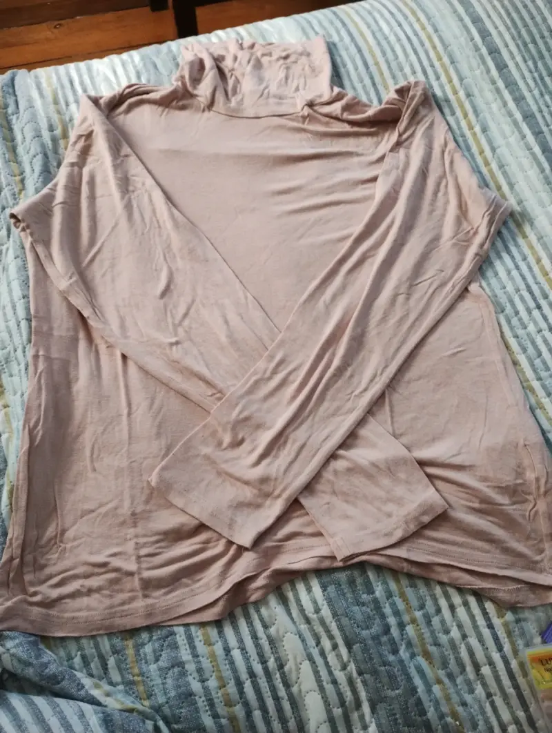 Polera cuello alto color rosa XXL