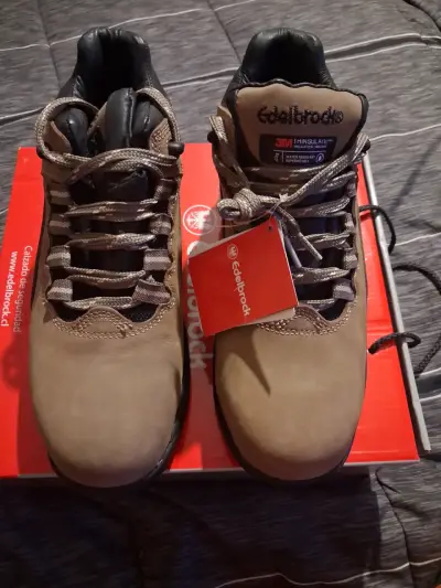 Zapatos de seguridad Edelbrock nuevos número 41 - miniatura 1
