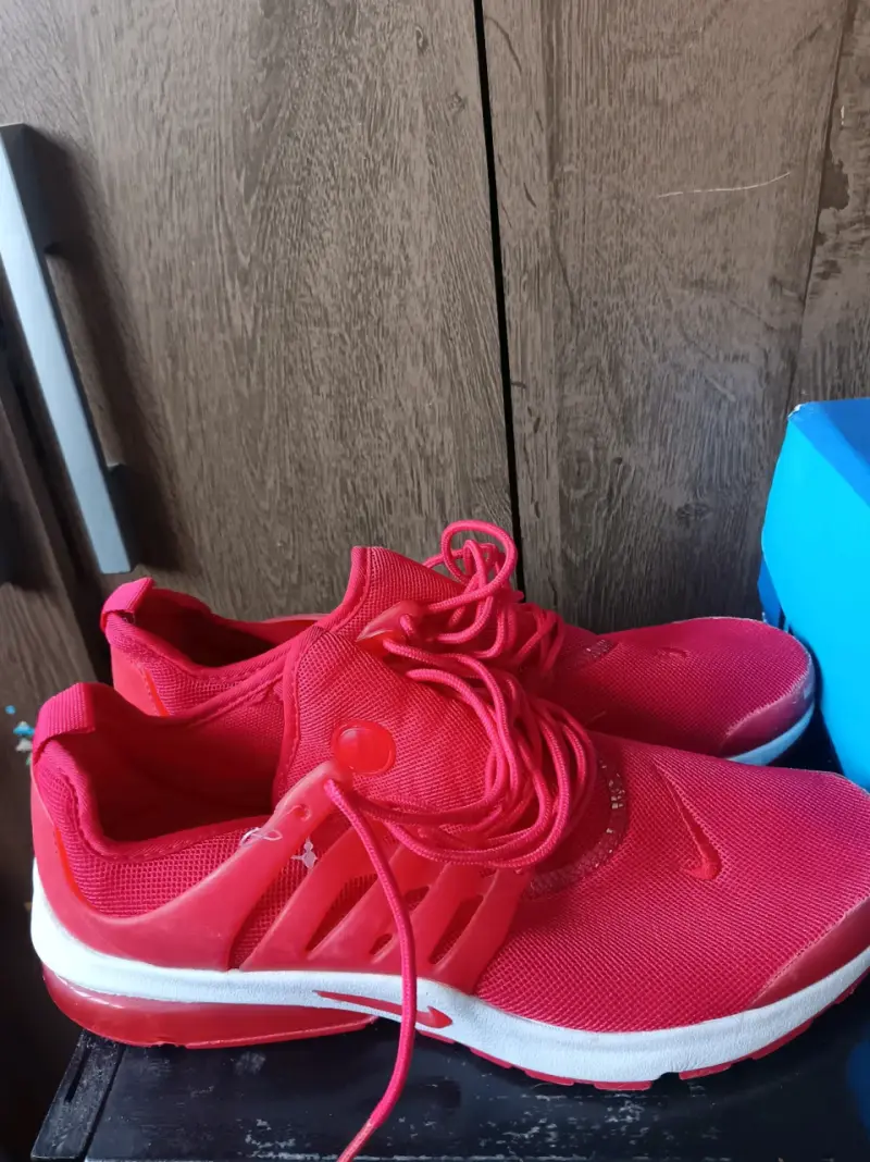 Zapatillas deportivas Nike roja - 2