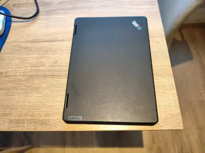 Laptop Lenovo ThinkPad en buen estado - miniatura 2
