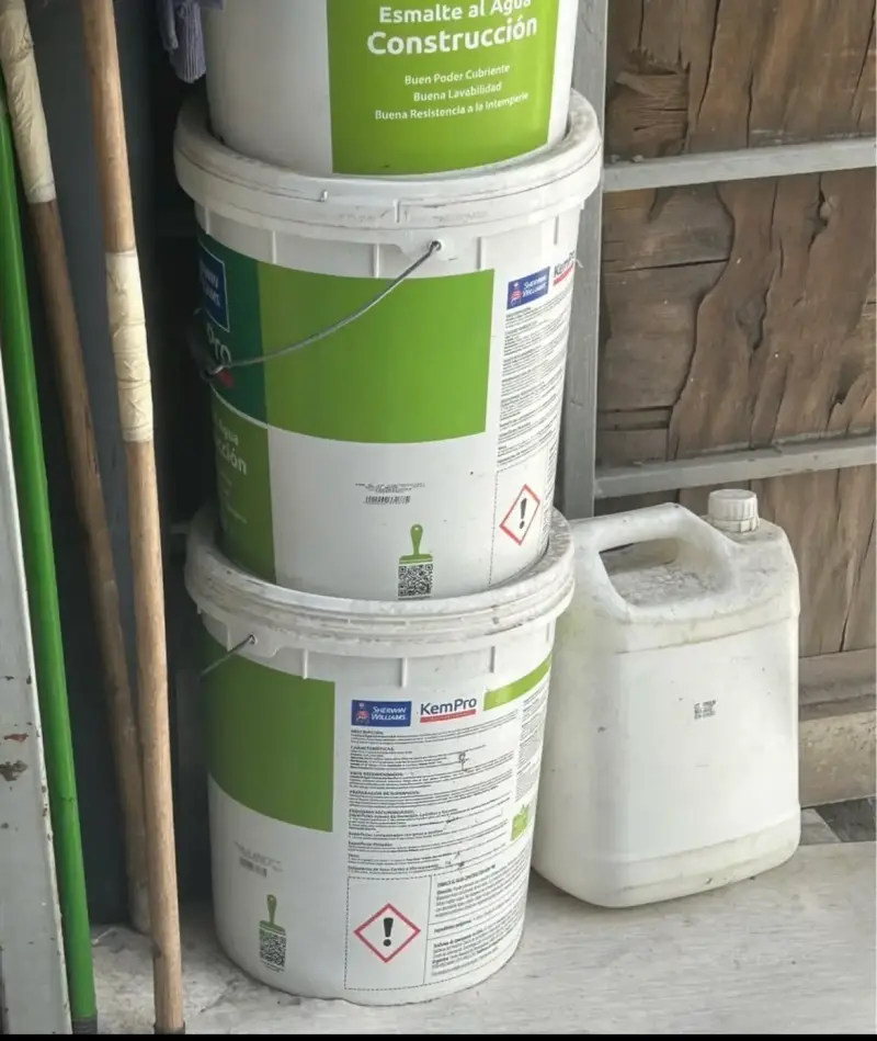Pintura exterior Sherwin Williams 2 tinas x140mil - 2
