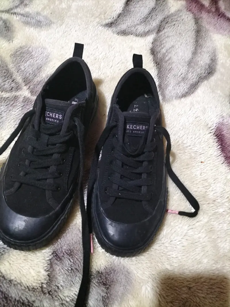 Zapatillas negras Skechers casuales - 4