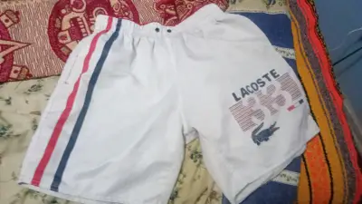 Shorts Lacoste blancos con diseño - miniatura 1