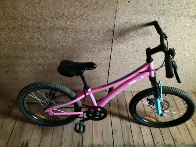 Bicicleta infantil Chipmunk rosa - miniatura 1