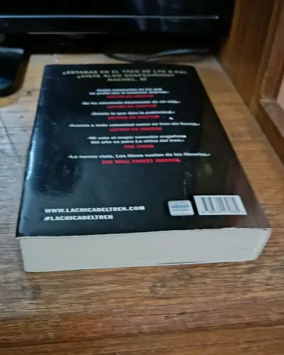 Libro 'La chica del tren' - miniatura 3