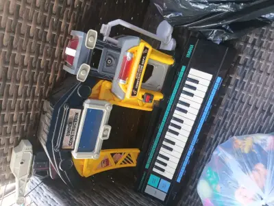 Bolsa de diferentes juguetes - miniatura 1