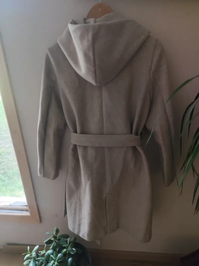 Abrigo Zara con capucha beige - 3