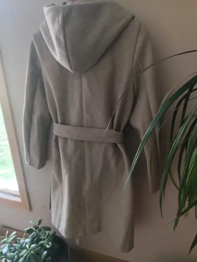 Abrigo Zara con capucha beige - miniatura 4