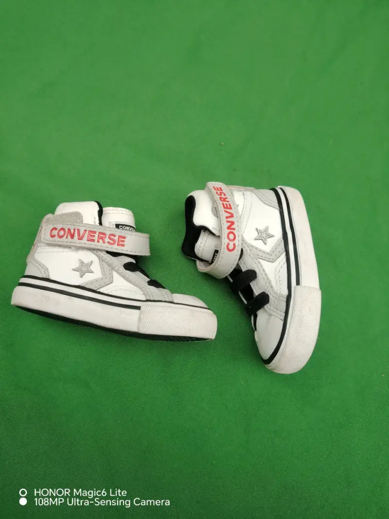 Zapatillas Converse talla 19 de niño - 1