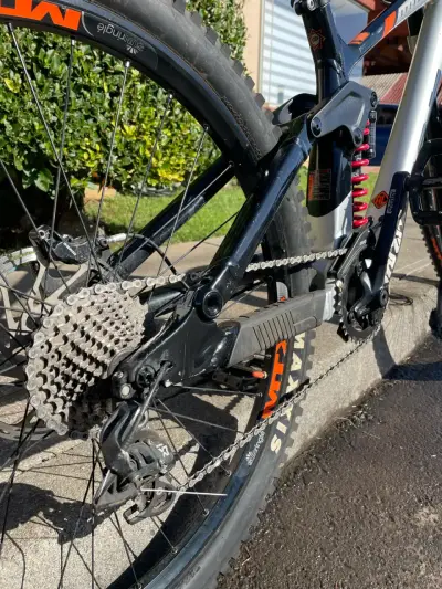 Bicicleta Downhill Kona Operator 27,5 - miniatura 2