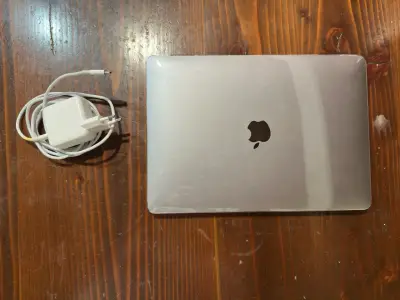 MacBook Air M1 2020 — Chip Apple Silicon - miniatura 1